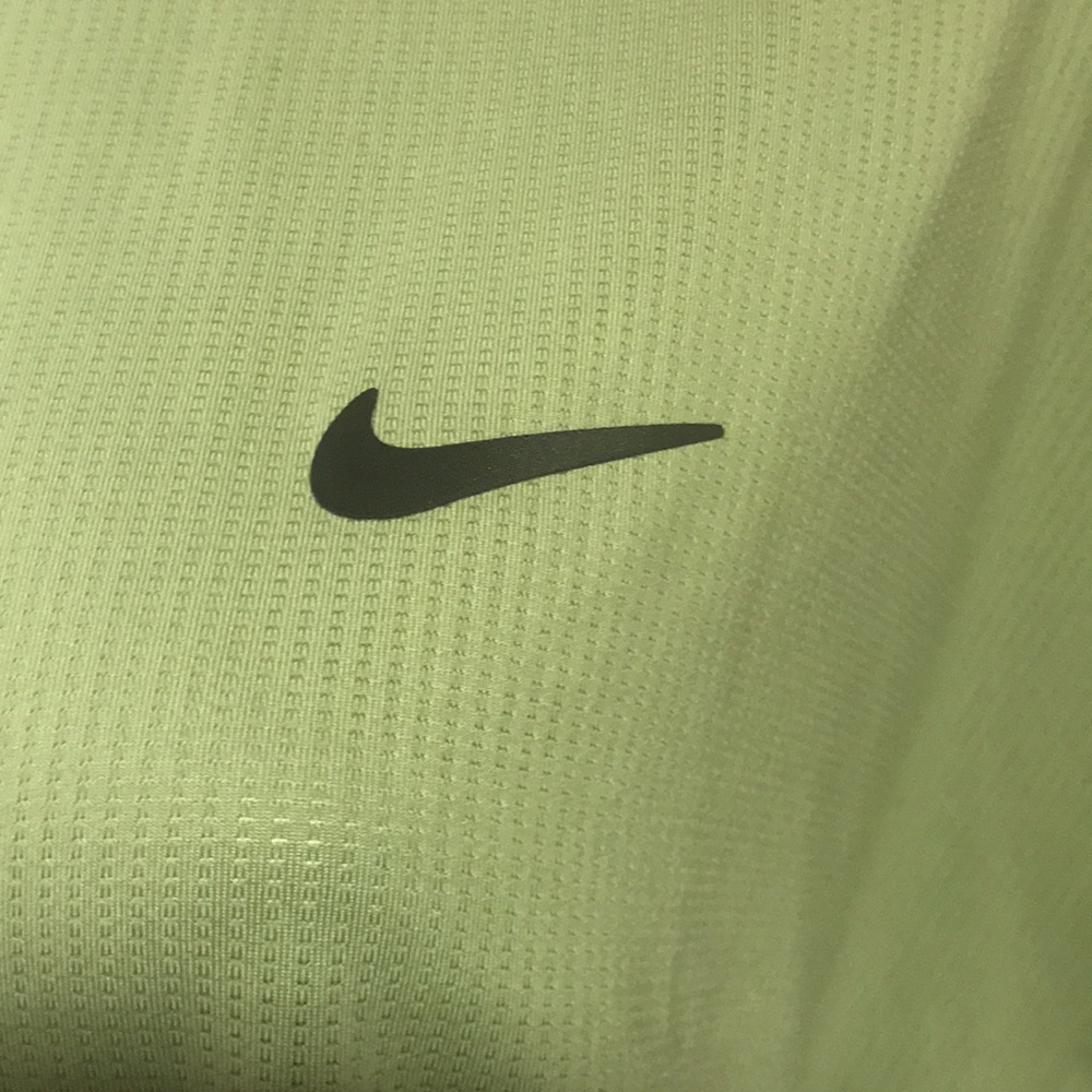 Nike Tennis/Athletic/Athleisure Training Top, 1X, NWT! - Picture 3 of 10